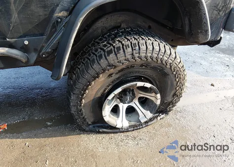 2004 Jeep Wrangler Unlimited z USA, uszkodzony, nr VIN 1J4FA49S74P794795